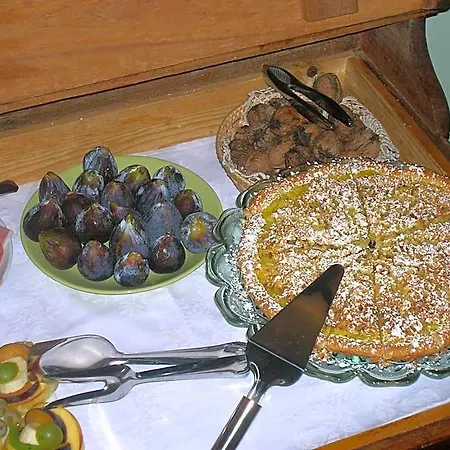 Mustafa Bed & Breakfast 3*